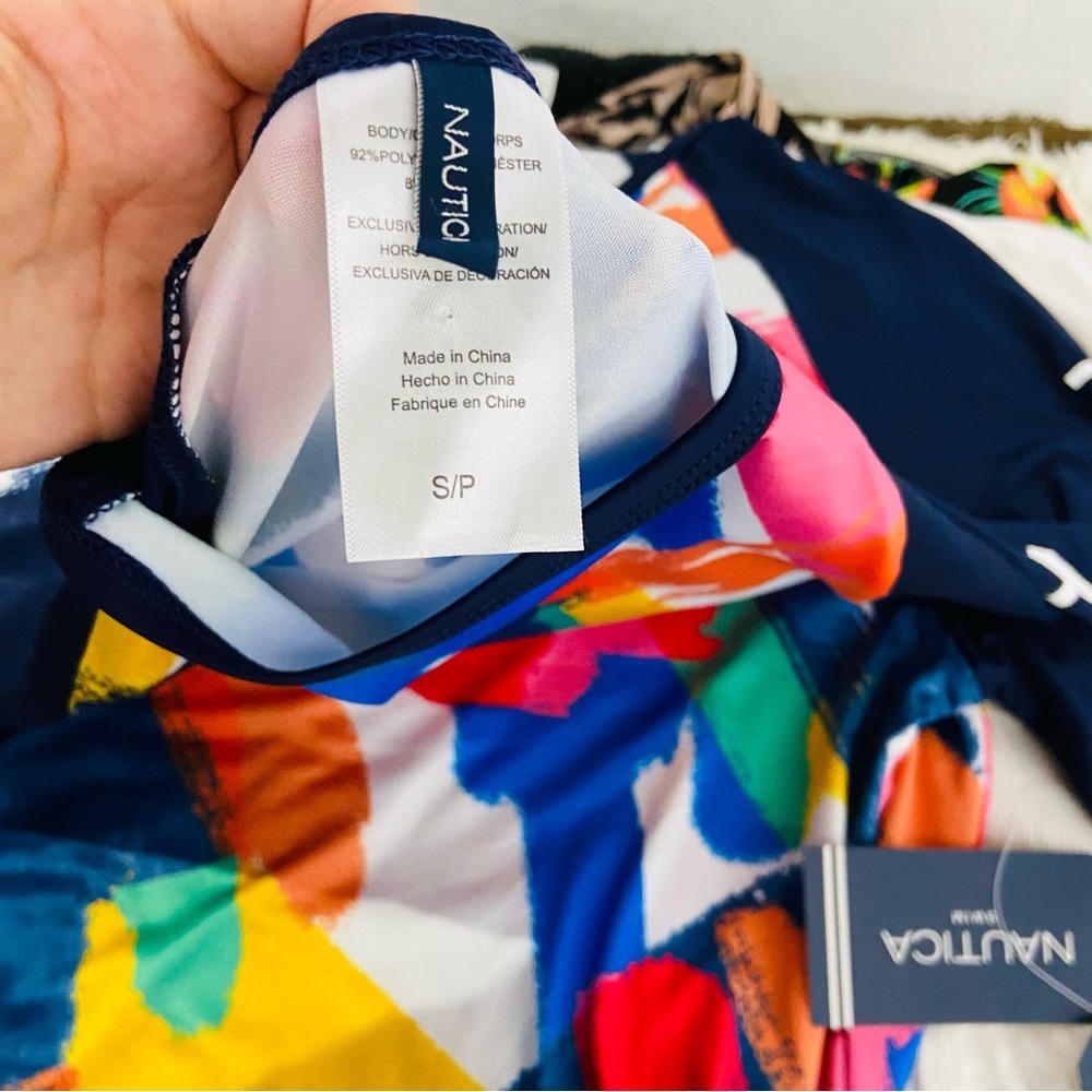NWT NAUTICA UPS 30+ multi colored paint brush long sleeve rash guard size small - Picture 11 of 14
